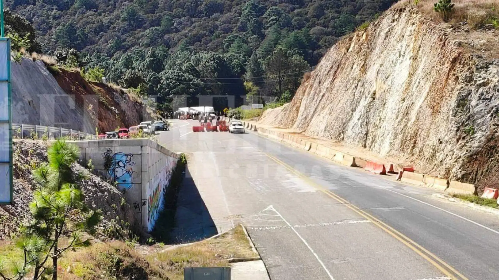 bloqueo carretero 1